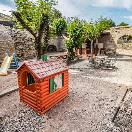 Les Feixes De Coaner Holiday home *